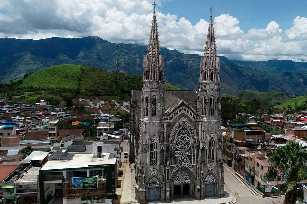 Sandoná